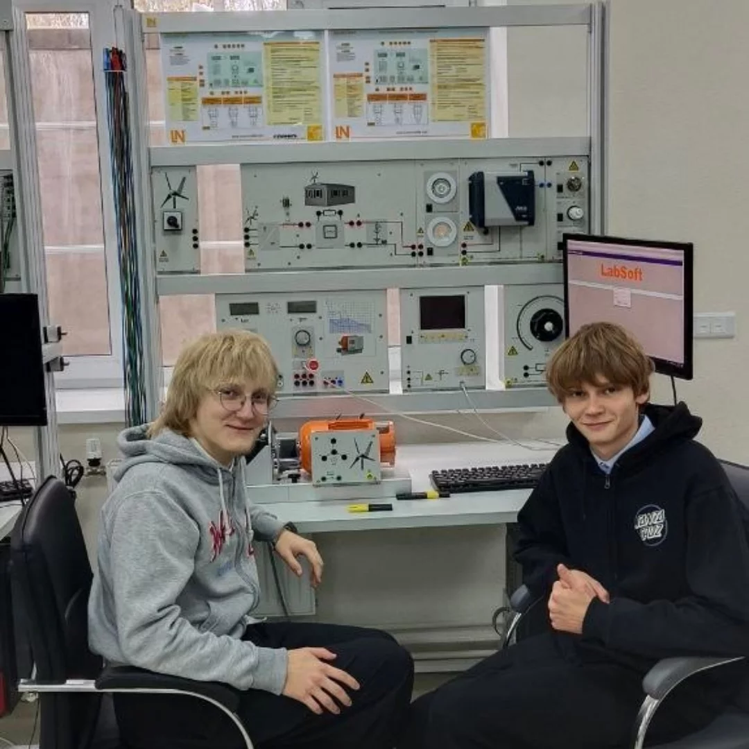 Учащиеся  ГУО «Гимназия №12 г. Минска» посетили филиал «Ресурсный центр «ЭкоТехноПарк «Волма» УО РИПО